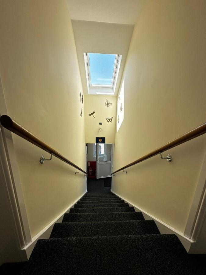 Holly Hill Apartments Southampton Exterior photo